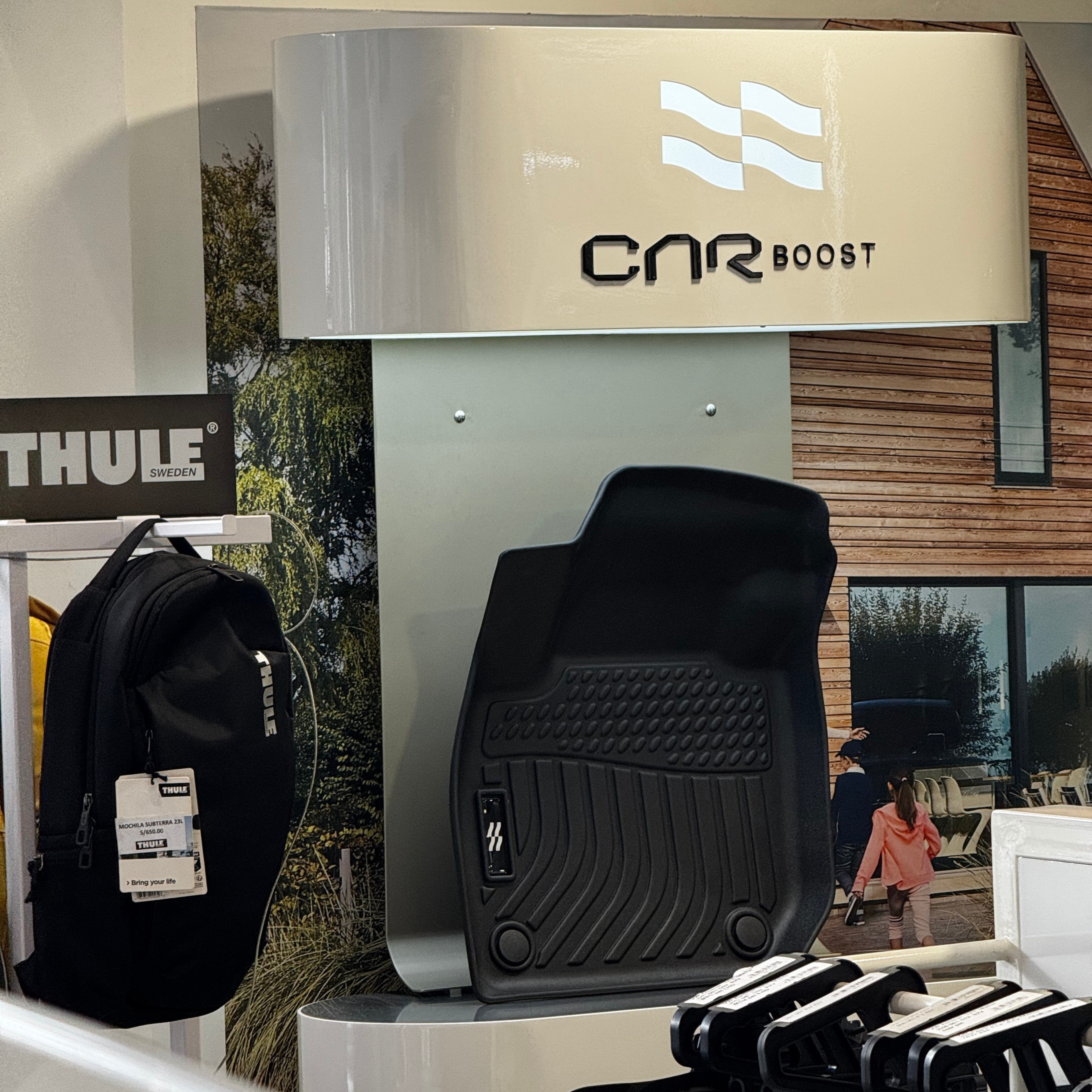 Exhibición Pisos CarBoost Volkswagen